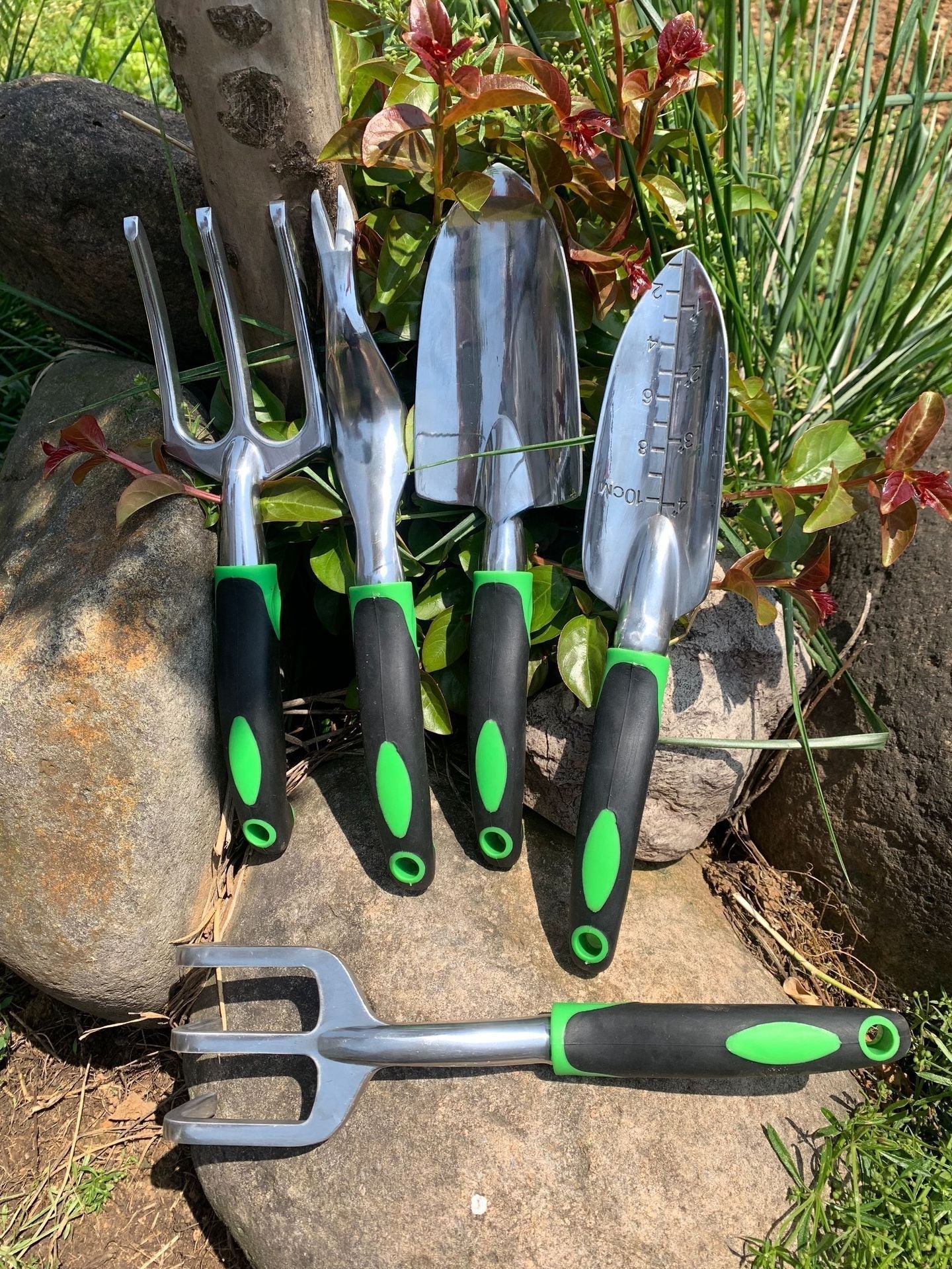 49f15910-39e2-4920-b7cc-b45ae398733d garden supplies 9 piece aluminum alloy set, silicone two color handle shovel gardening tools