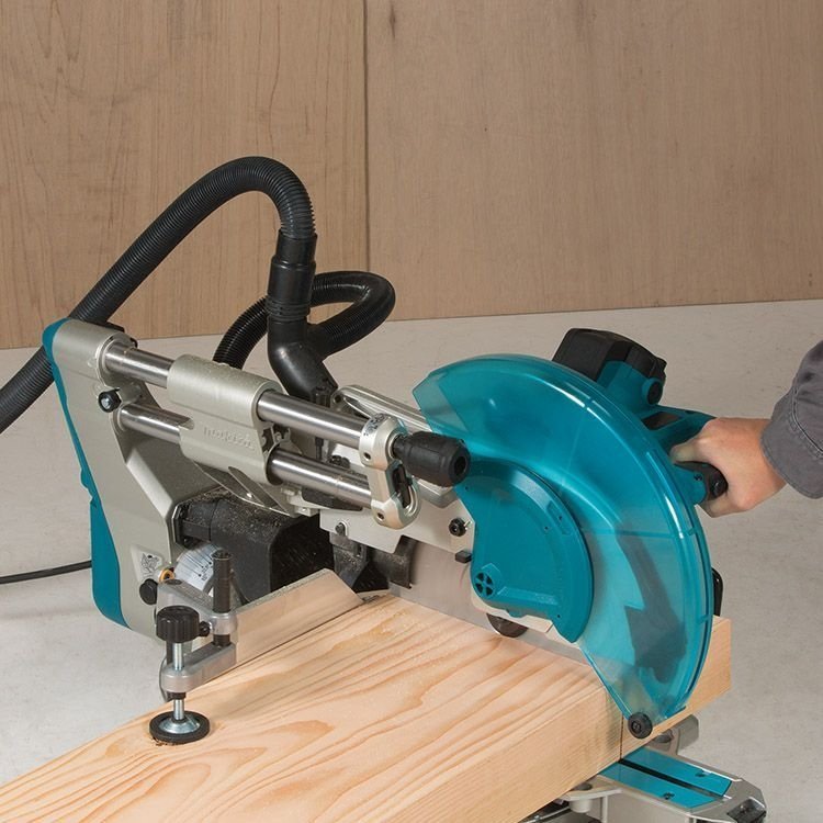 56 makita ls1219l 12″ dual bevel sliding compound miter saw with laser
