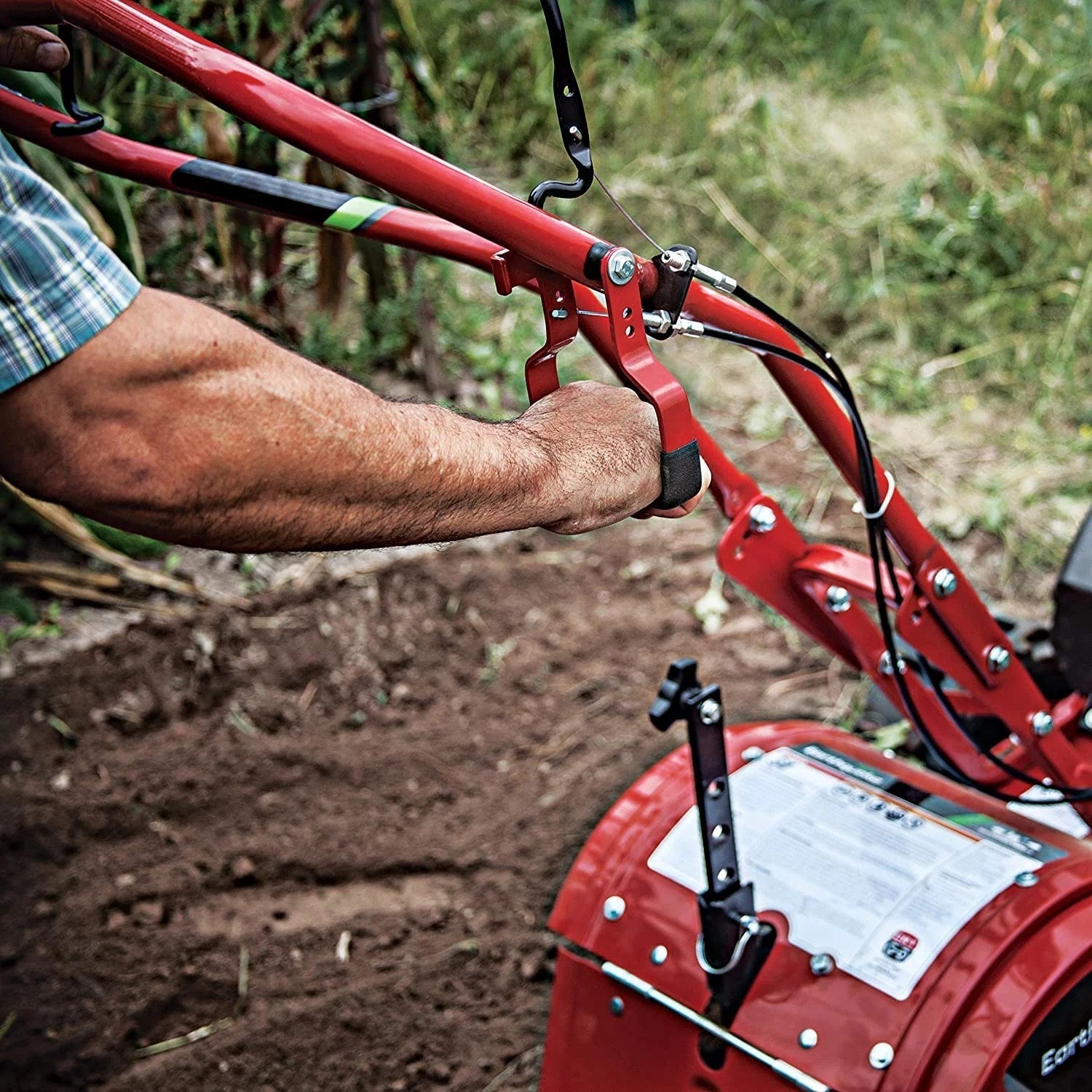 91l2K9GnmLL._AC_SL1500-1-1 earthquake 33970 victory rear tine tiller, powerful 212cc 4 cycle viper engine