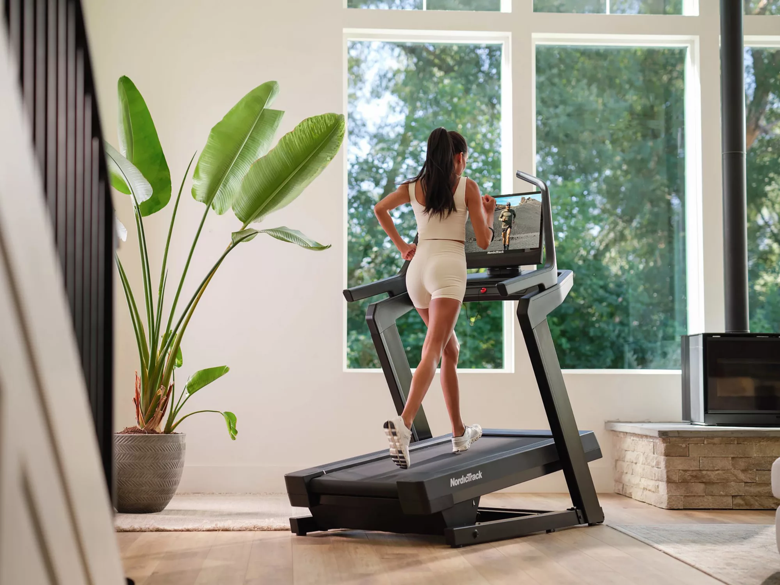 NTL39225_Lifestyle_Mendon_Aubrey_Hills20843-LF_LFS nordictrack x24 incline trainer treadmill