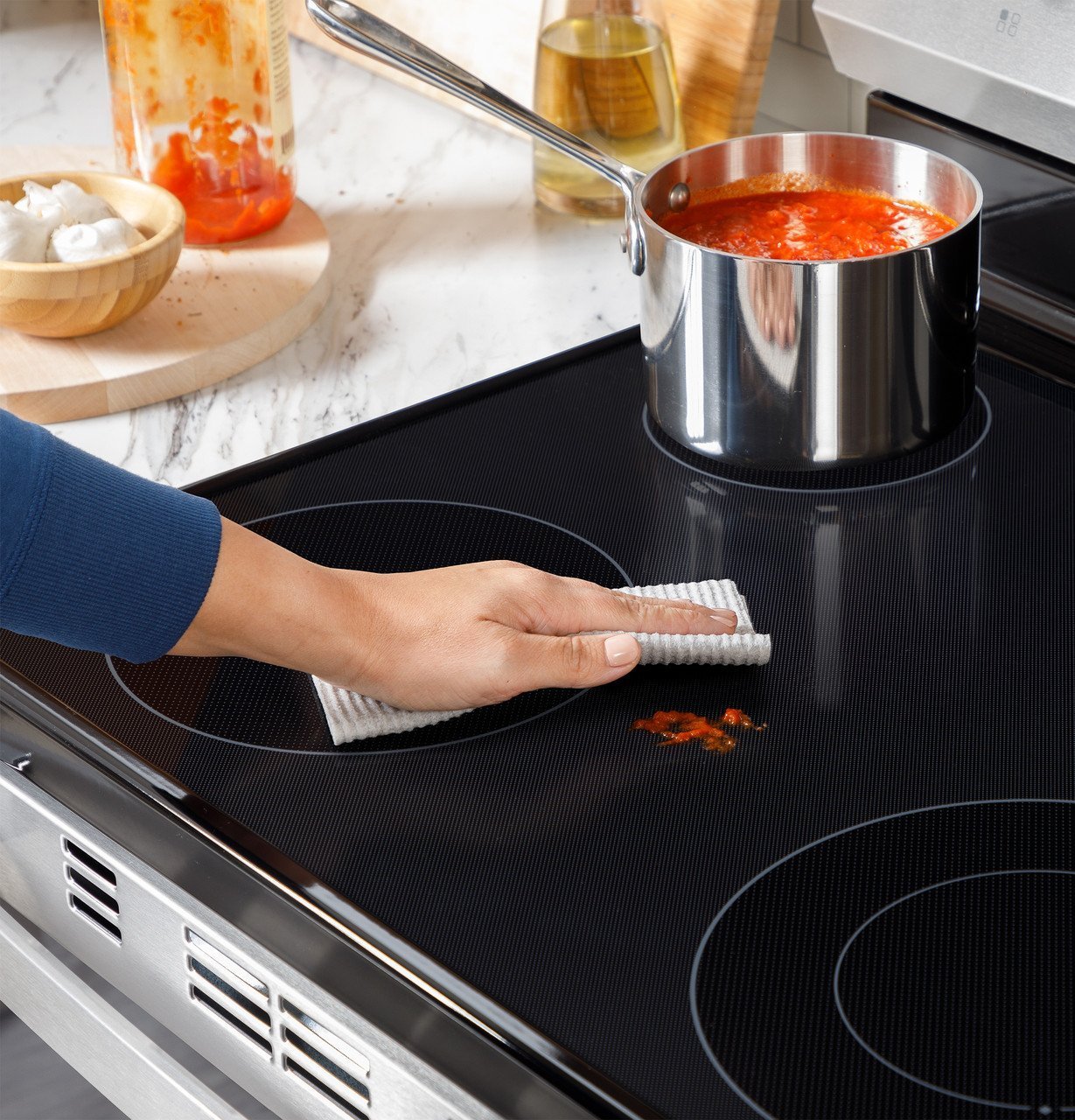 ara79yrpmzjfeuox3brx__98680 ge 30″ freestanding electric range
