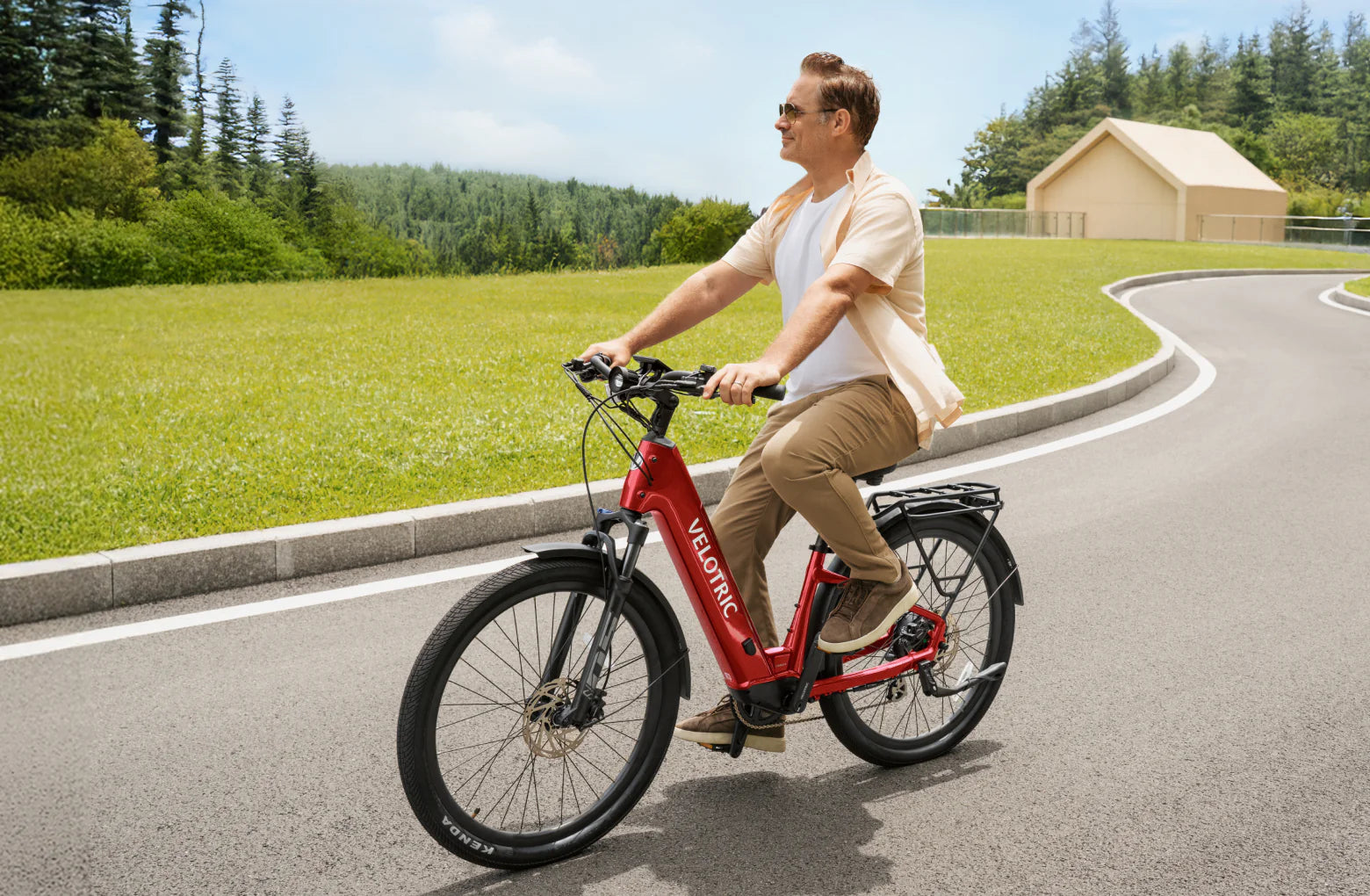 d2_life_style_6_1 velotric discover 2 ebike
