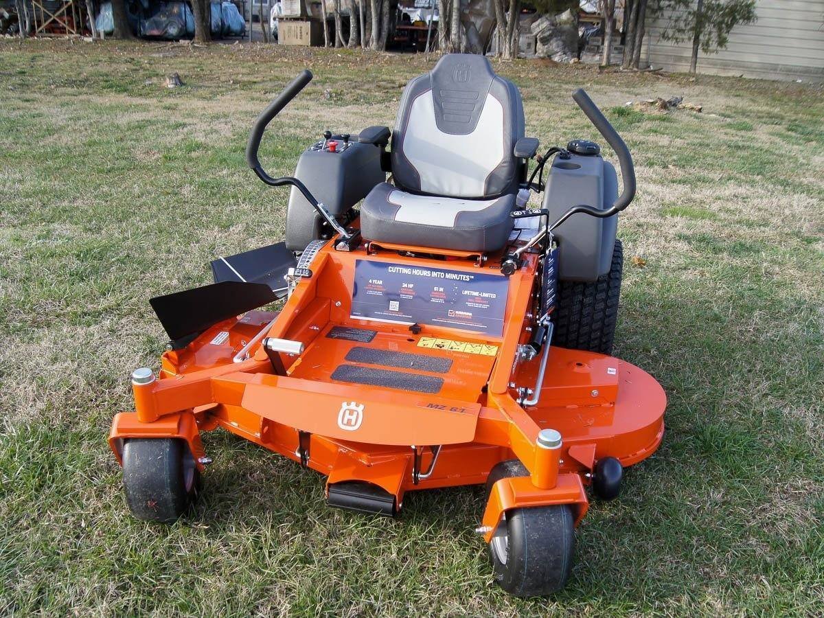 dsc02665_2 husqvarna mz61 61″ zero turn lawn mower 24hp kaw (scratch and dent)